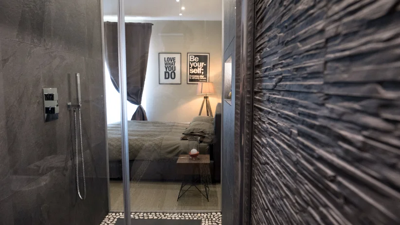 Loft FB, Verona — the glass shower