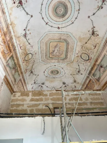 Site photograph — the vaulted ceiling uncovered